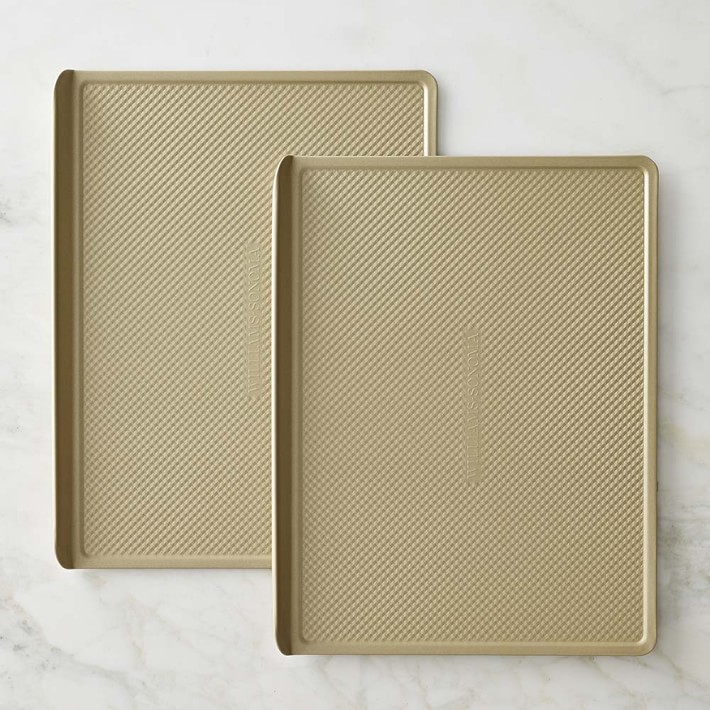 Williams Sonoma Goldtouch® Pro Nonstick Corrugated Cookie Sheet
