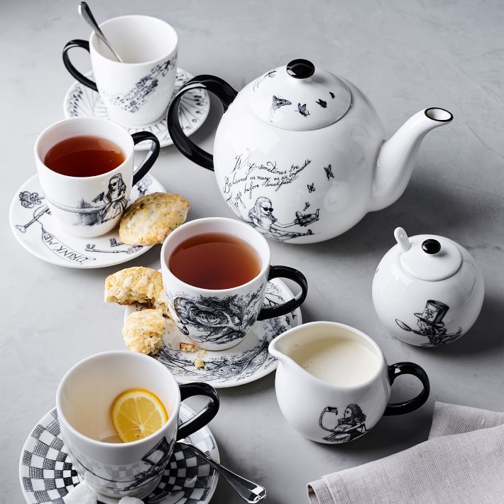 WONDERLAND hot TEA SET CUPS