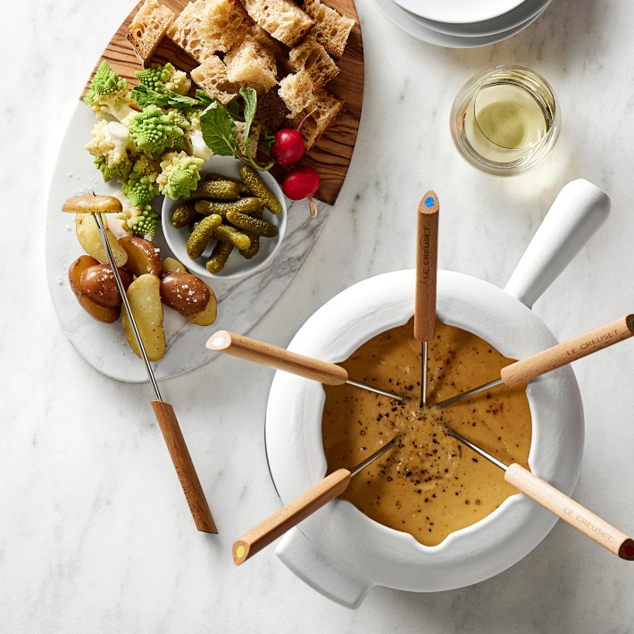 Le Creuset Enameled Cast Iron Fondue Pot, 2 1/2-Qt
