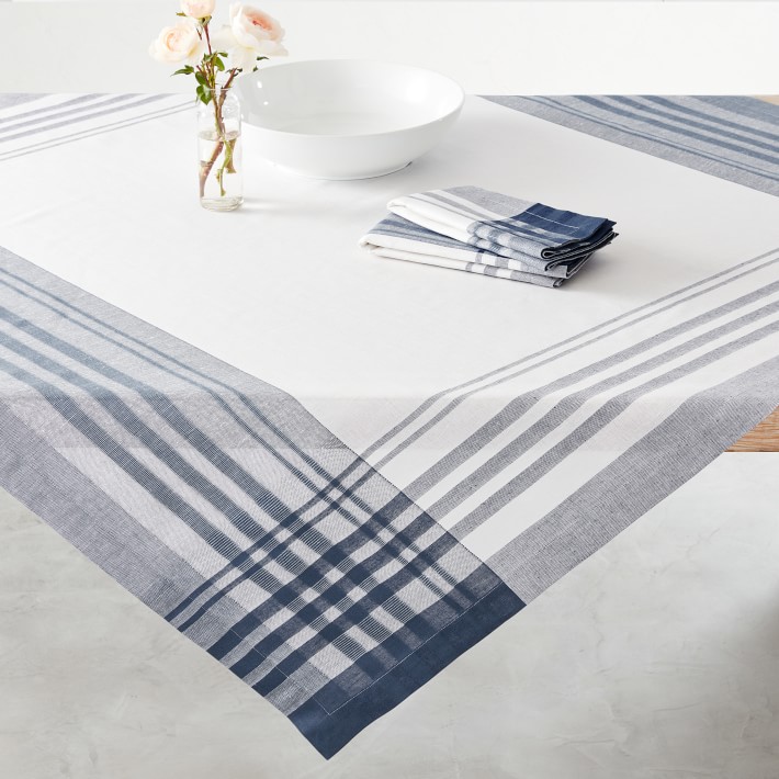 Classic Plaid Jacquard Table Throw, Navy