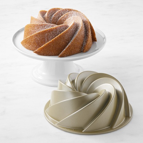 Nordic Ware Cast Aluminum Nonstick Heritage Bundt® Pan