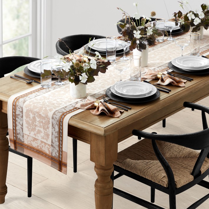 Jacquard Foliage Table Runner, Oak