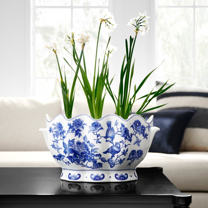 Chinoiserie Scallop Vessel