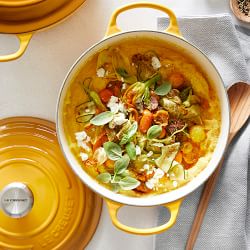 Le Creuset Signature Enameled Cast Iron Essential Oven, 3 1/2-Qt.