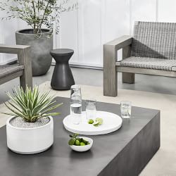 Blinde Hourglass Accent Table (12&quot;)