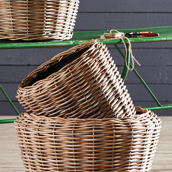 Woven Dry Basket Planter, 17.75"