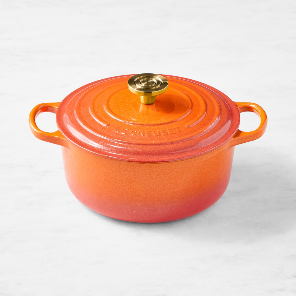 Le Creuset Signature Enameled Cast Iron Round Dutch Oven
