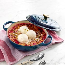 Le Creuset Enameled Cast Iron Signature French Oven, 2 1/2-Qt.