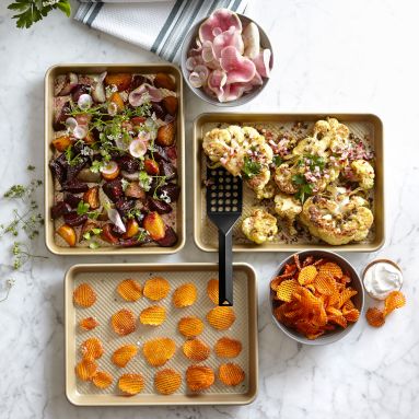 Sheet Pans &amp; Cookie Sheets