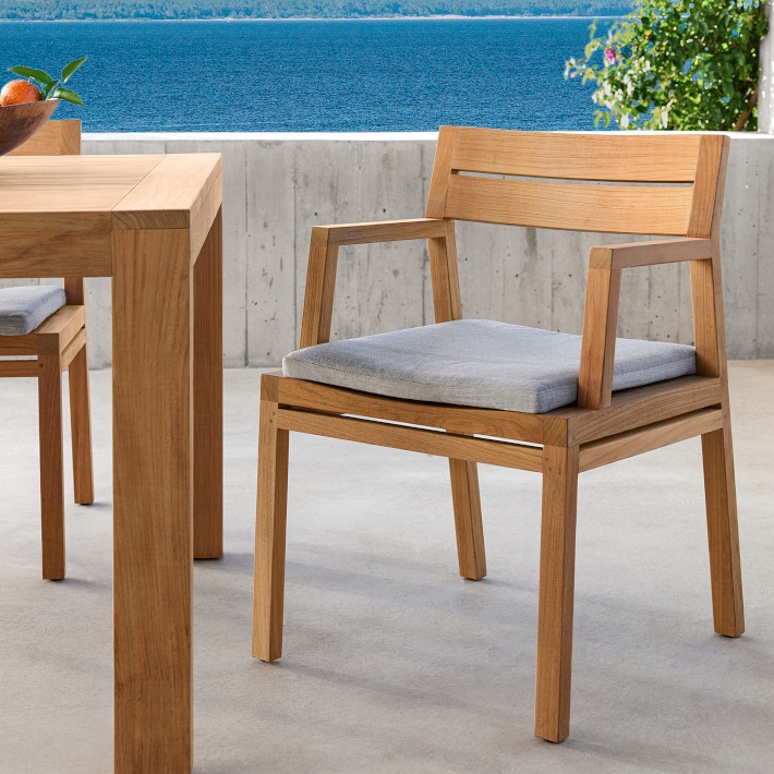 Santa Cruz Outdoor Dining Armchair