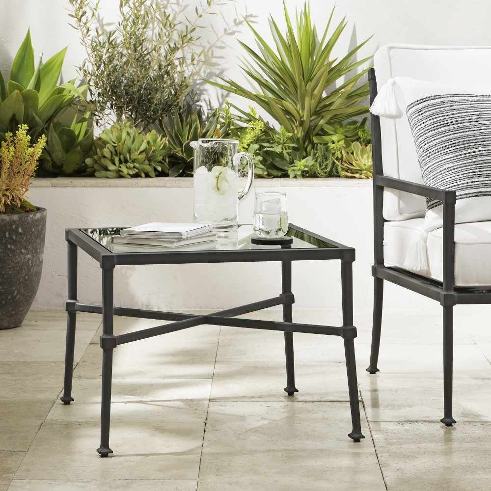 Bridgehampton Outdoor Side Table, Glass (25.5&quot;)