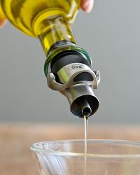 OXO Bottle Stopper &amp; Pourer