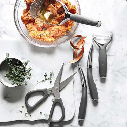 Williams Sonoma Prep Tools Serrated Swivel Peeler