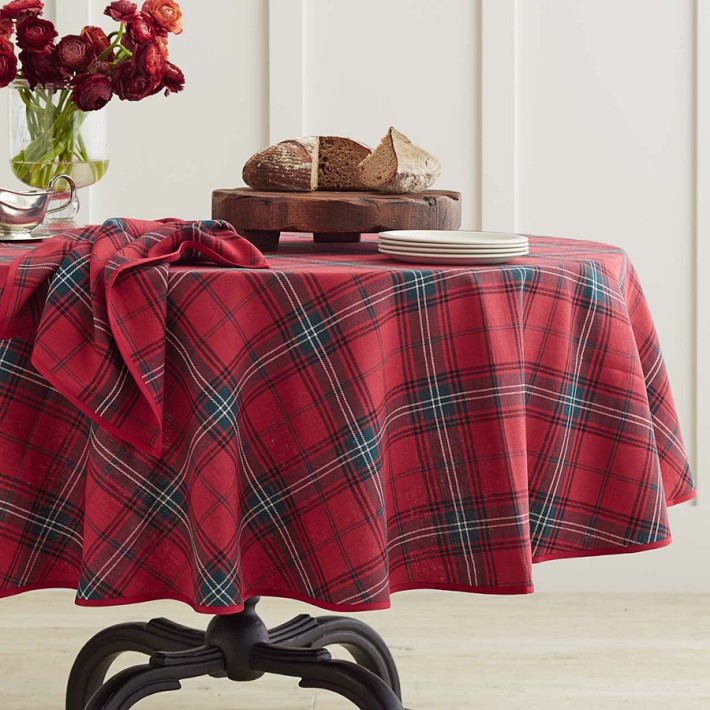 Classic Tartan Plaid Tablecloth, 70" Round, Red