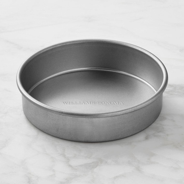 Williams Sonoma Traditionaltouch Round Cake Pan, 8&quot;