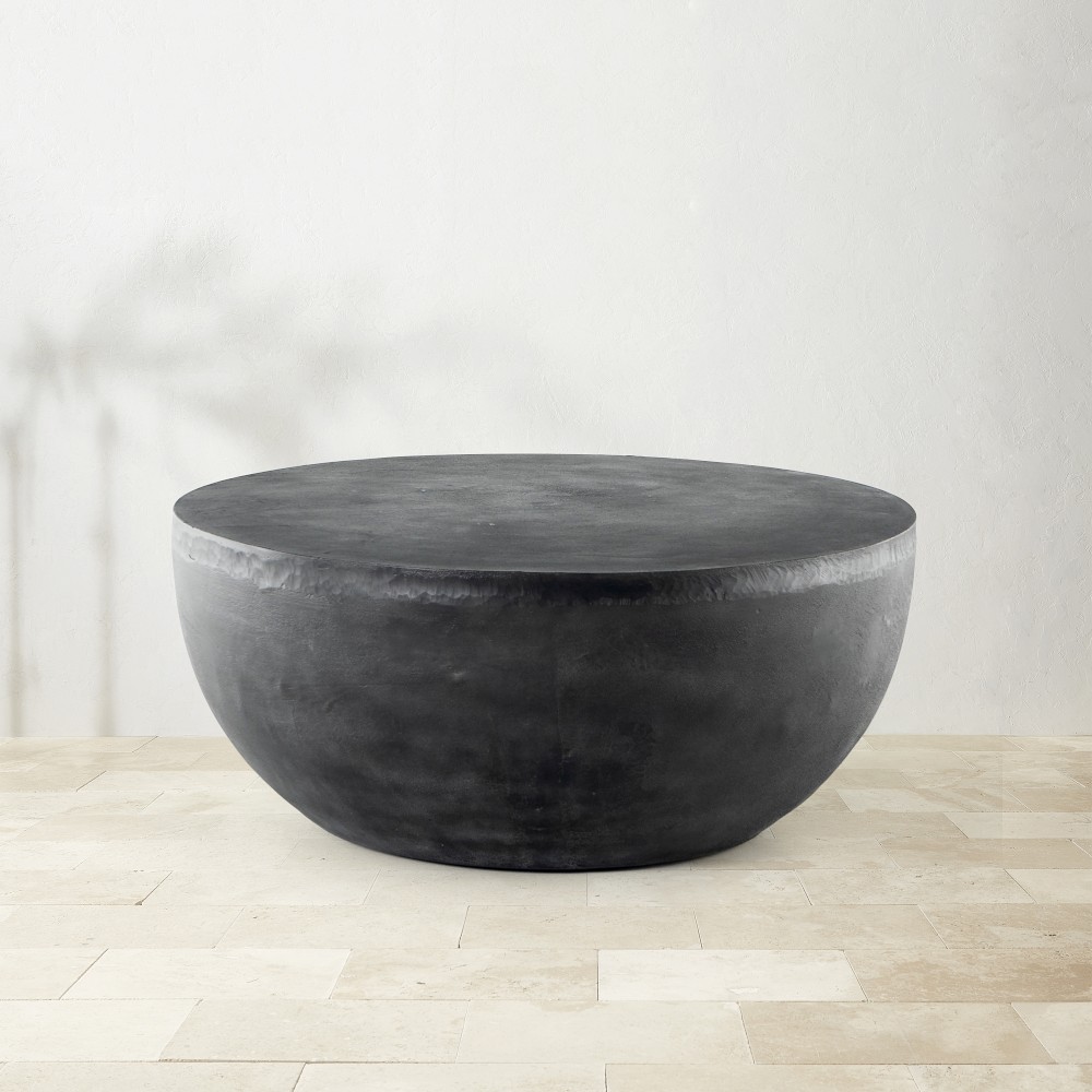 Basille Indoor/Outdoor Round Coffee Table (36&quot;)