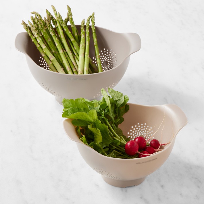 Williams Sonoma Eco Plastic Colanders, set of 2