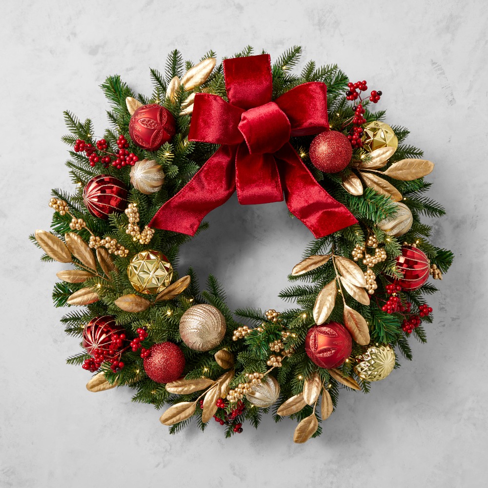 'Twas the Night Before Christmas UV Protected Pre-Lit Faux Wreath &amp; Garland