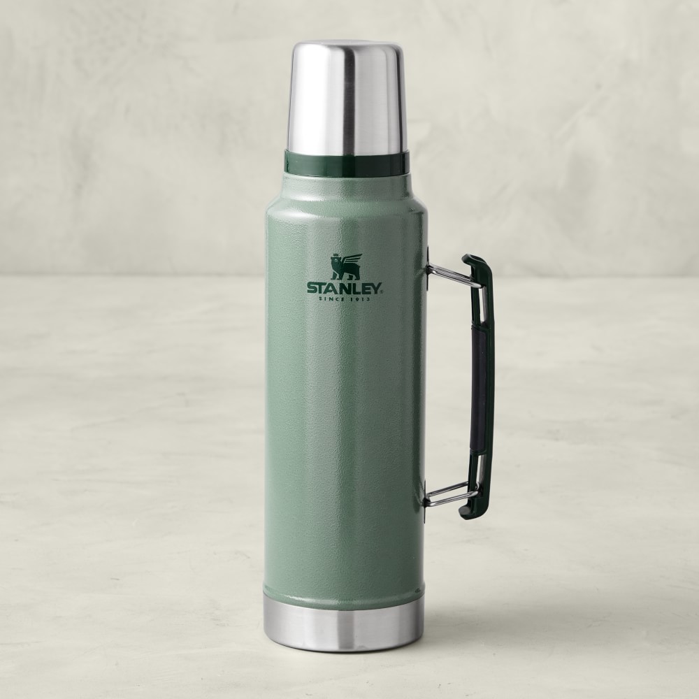 Stanley Legendary Classic Bottle, 1 1/2-Qt., Hammertone Green