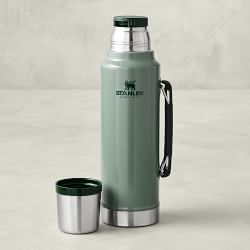 Stanley Legendary Classic Bottle, 1 1/2-Qt., Hammertone Green