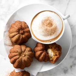 Nordic Ware Nonstick Cast Aluminum Autumn Treats Cakelet Pan