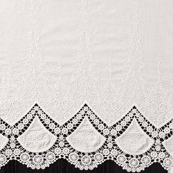 Heirloom Table Runner