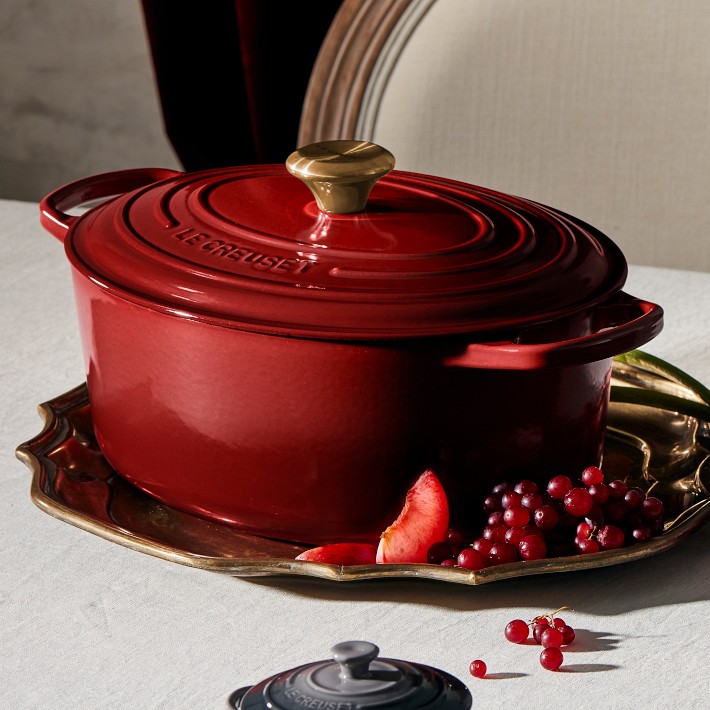 Le Creuset Signature Oval Dutch Oven | Williams Sonoma