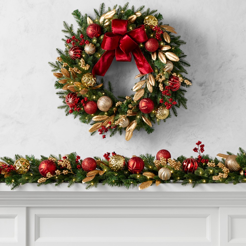 'Twas the Night Before Christmas UV Protected Pre-Lit Faux Wreath &amp; Garland