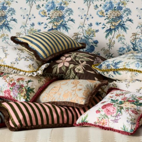 Sanderson X Giles Deacon