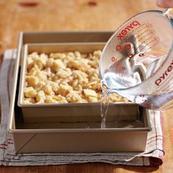 Williams Sonoma Goldtouch&#174; Pro Nonstick Square Cake Pan