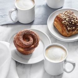 Williams Sonoma Pantry 66-Piece Dinnerware Set