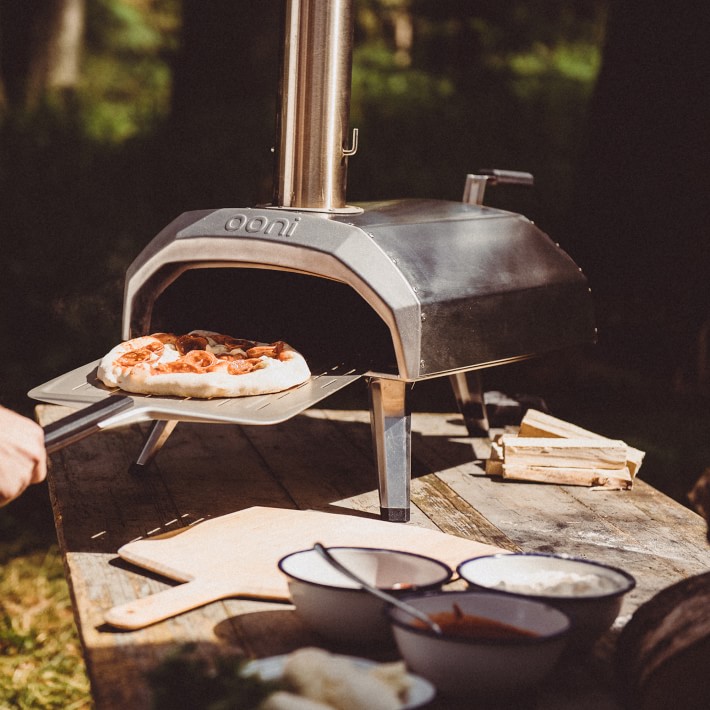 Ooni Karu Wood and Charcoal Fired Portable Outdoor Pizza Oven