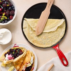 Le Creuset Enameled Cast Iron Crepe Pan with Spreader and Spatula
