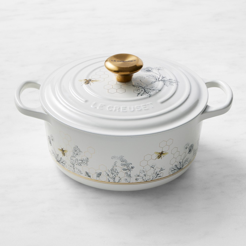 Le Creuset Enameled Cast Iron Round Oven, 4 1/2-Qt., Honeycomb - 4 1/2-Qt., Honeycomb