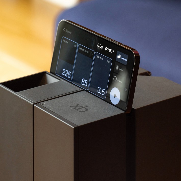 xbloom-studio-grind-brew-