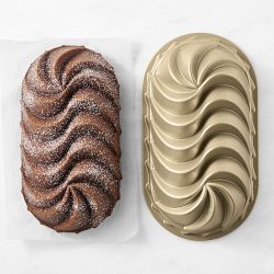 Nordic Ware Cast Aluminum Nonstick  Heritage Loaf Pan