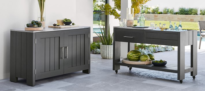 グレーの2ドアキャビネット Larnaca Outdoor Slate Grey Metal Cabinet | Williams Sonoma