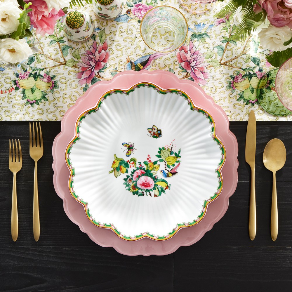 Famille Rose Scalloped Dinner Plates, Set of 4 - Set of 4