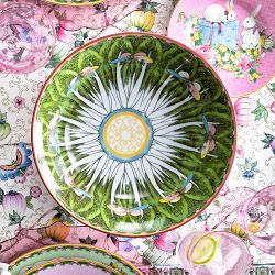 Famille Rose Small Serving Bowl