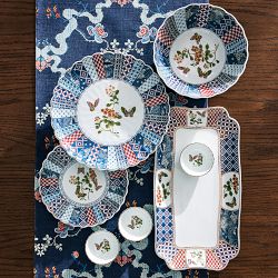 Akino Dinnerware Collection