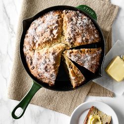 Staub Basil with Brass Collection