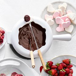 Le Creuset Enameled Cast Iron Fondue Pot, 2 1/2-Qt.