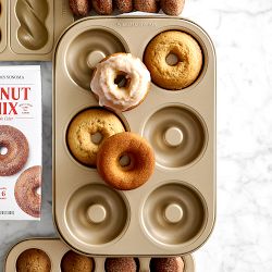 Williams Sonoma Nonstick Classic Donut Pan