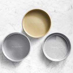 Williams Sonoma Traditionaltouch™ Round Cake Pan