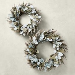 Painted Salal and Eucalyptus Live Wreath