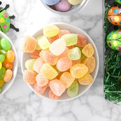 Williams Sonoma Sour Easter Egg Gummies