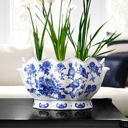 Chinoiserie Scallop Vessel