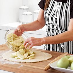 Williams Sonoma Edge-Grain Cutting Board, Maple