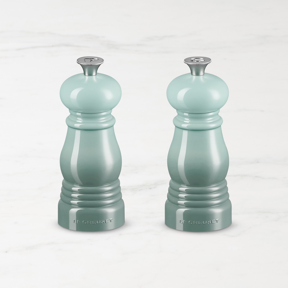 Le Creuset Salt & Pepper Mills - Color Sea Salt