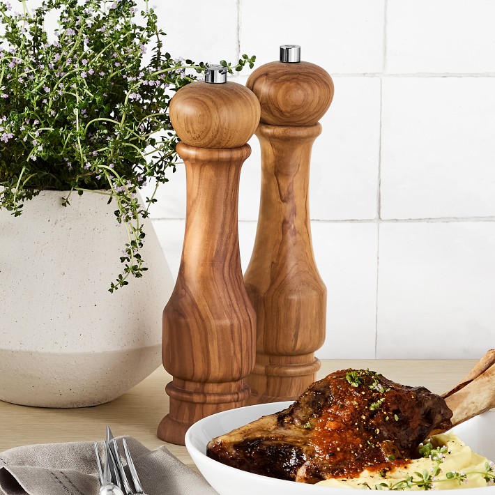 Williams Sonoma Traditional Olivewood Salt & Pepper Grinders
